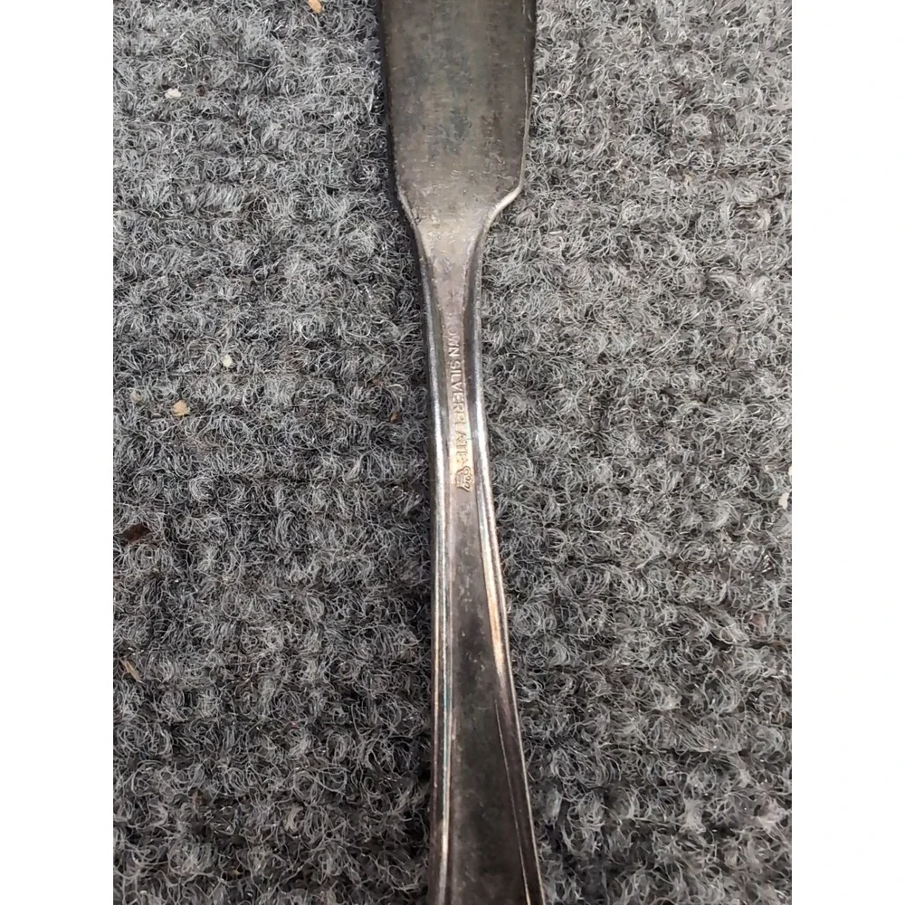 VTG International RADIANCE Crown Silverplate Spreader Butter Knife Flatware